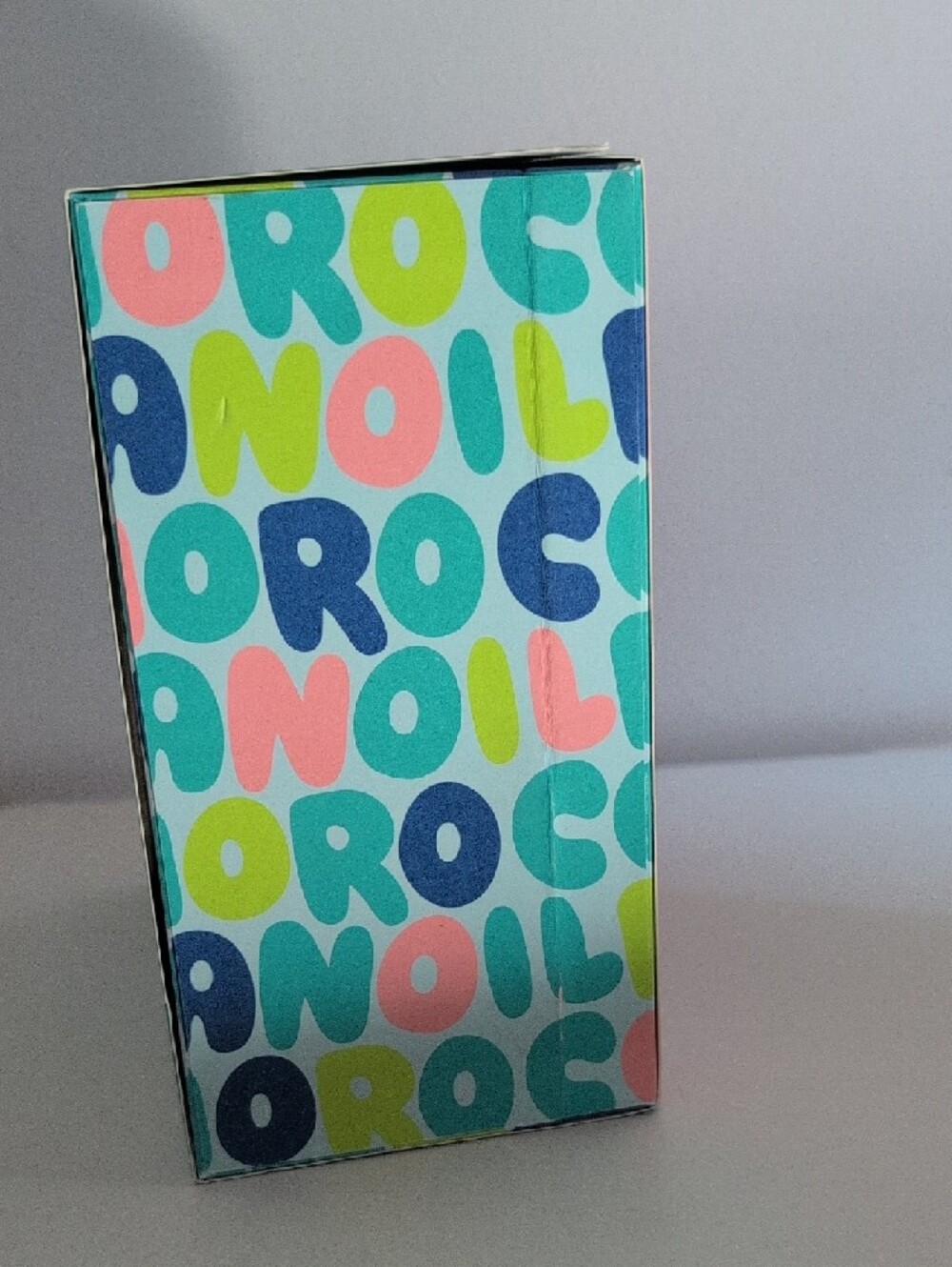 Moroccanoil Gift Set with Pink, Teal & Amber Accents - Picture 3 of 5